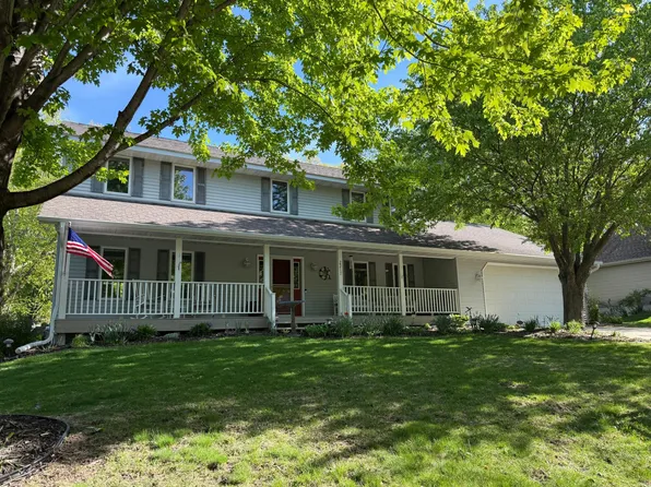 2217 Baihly Summit Dr SW, Rochester, MN 55902