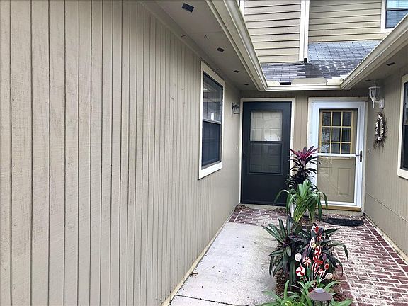 Front Entry Sidewalk