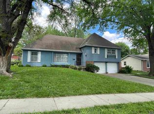1512 SW 30th St, Topeka, KS 66611