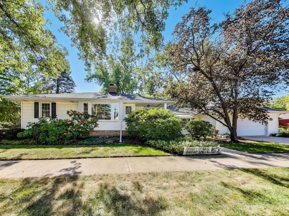 3800 Harrison Ave, Brookfield, IL 60513