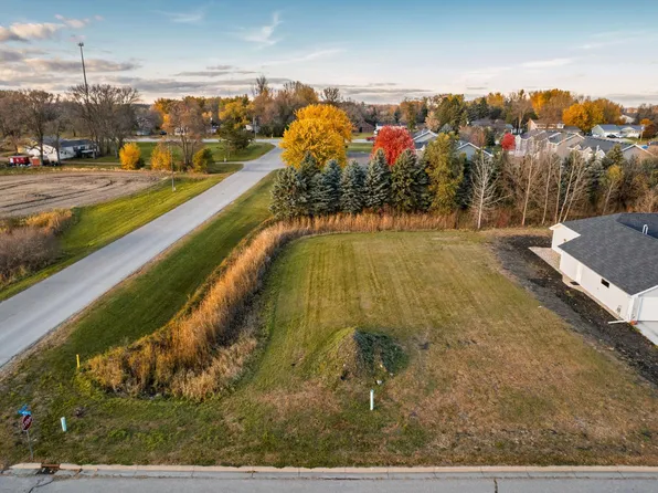 706 W Oak St, Osakis, MN 56360