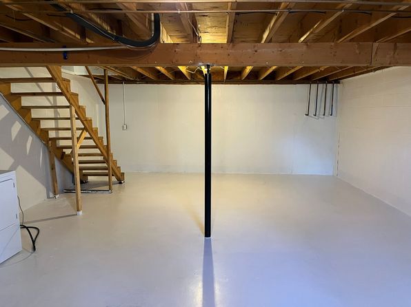 280 Berkley Ct APT 3