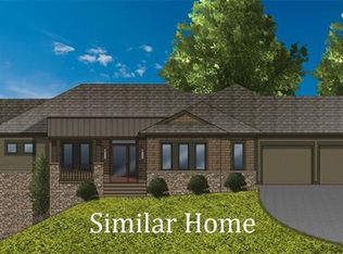 18 Hawks Pointe Ln, Weaverville, NC 28787