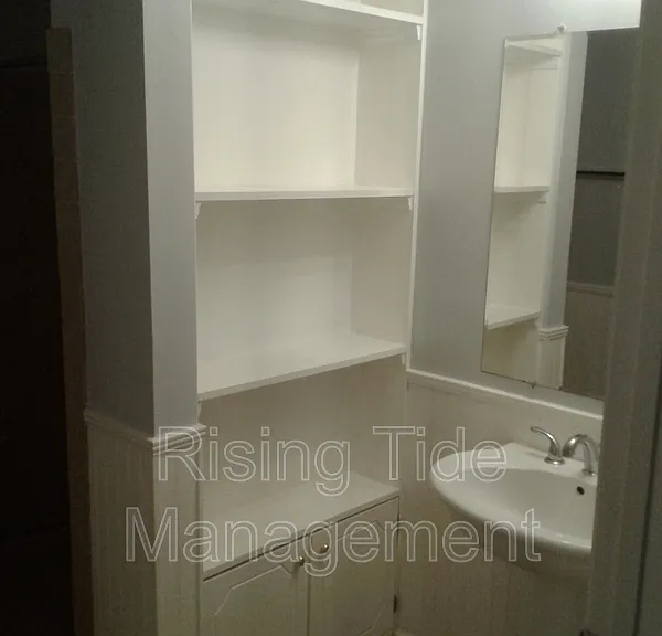 948 Hickory Dr — Photo 16