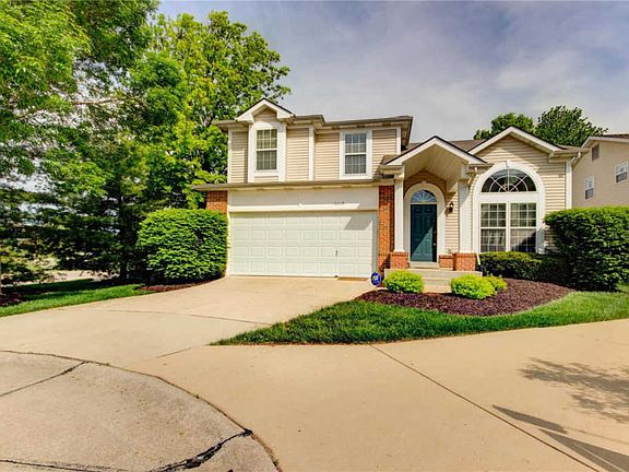 2nd image of 15215 Cambridge Terrace Ct