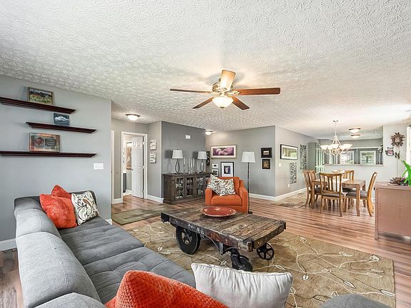 2nd image of 2789 Sparrow Hill Dr