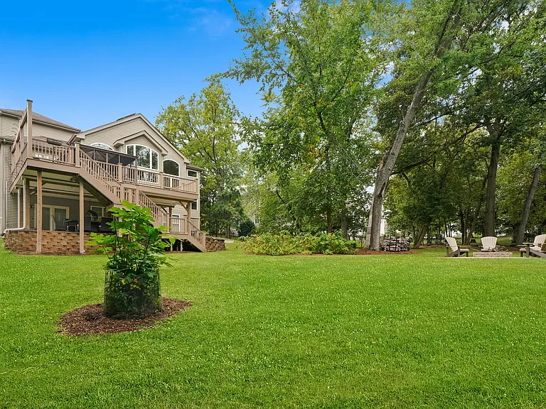 5670 Brentwood Dr — Photo 53