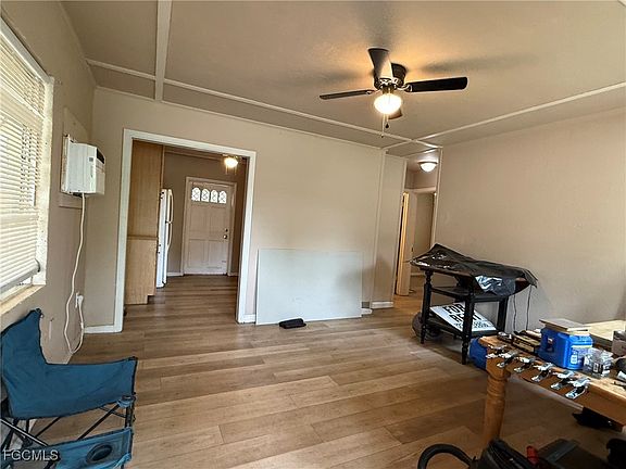 4th image of 244 Labelle Ave