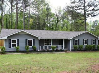 565 Cesarea Pl, Lilburn, GA 30047