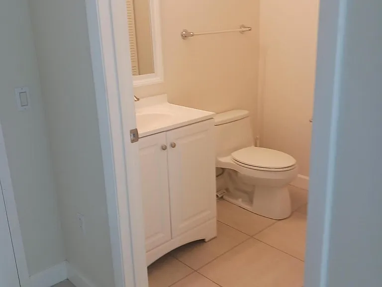 410 Evernia St #720 — Photo 9