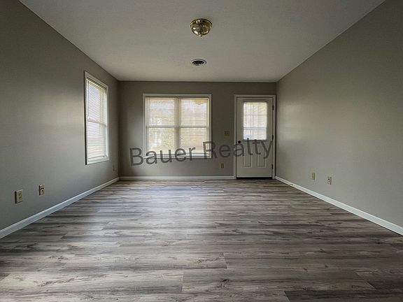 3rd image of 35 Belle Ave