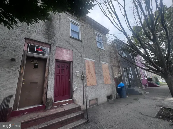 822 S 6th St, Camden, NJ 08103