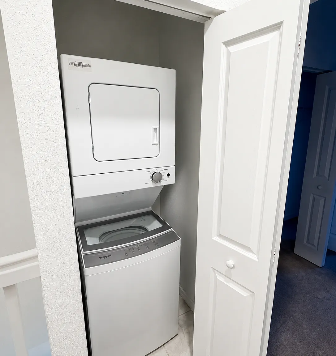 3 bed, 2.5 bath, 1550 sqft, $2,500 — Photo 4