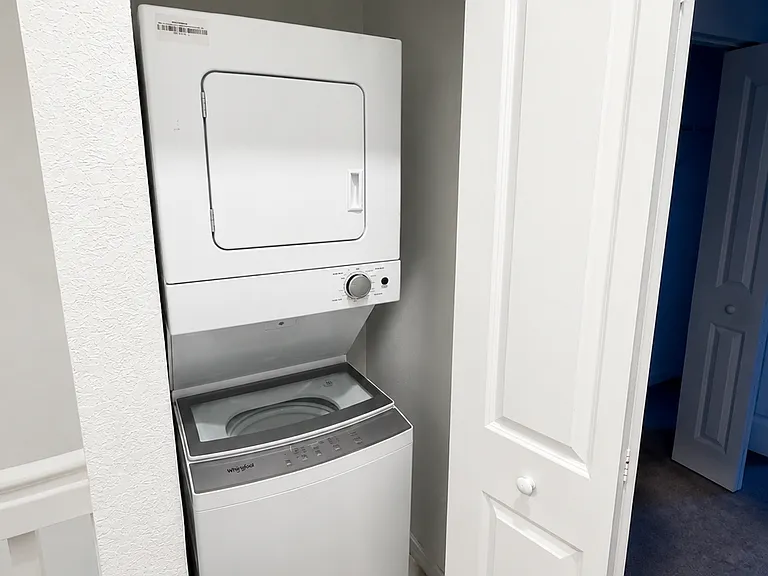 laundry & dryer