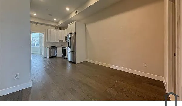 2 bed, $1,600 — Photo 2