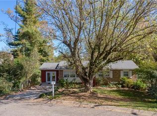 32 Debra Ln, Asheville, NC 28806