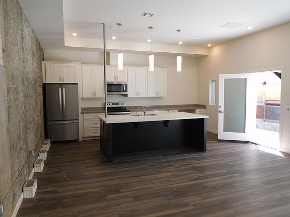 3rd image of 3777 Park Blvd #A