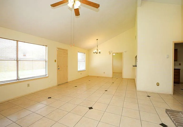 8215 Summer Quail Dr — Photo 12