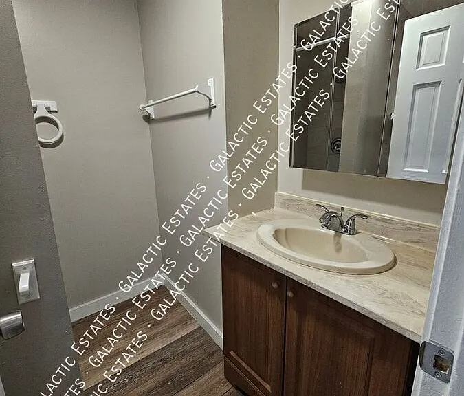 65 Pine St #3 — Photo 8