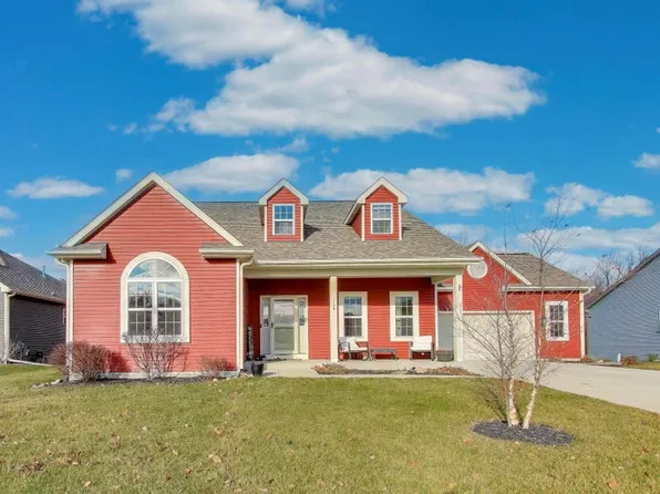 1146 Rosemary Rd, Elkhorn, WI 53121