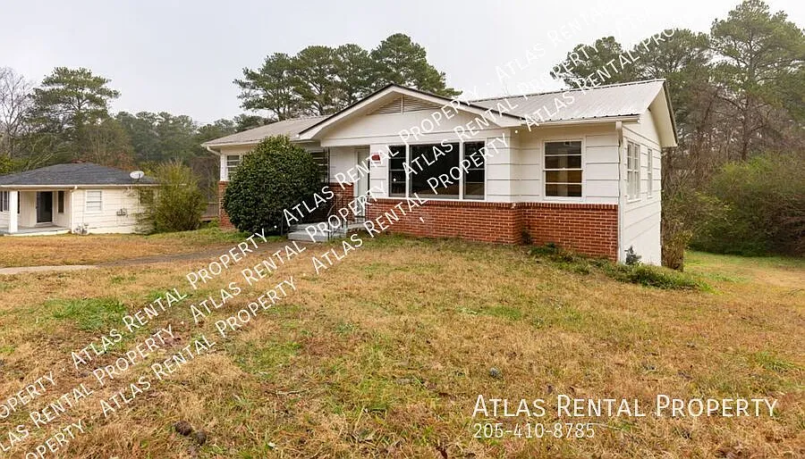 Move-In Ready 3BR Home with Luxury Flooring & Amazing Storage! — Photo 2