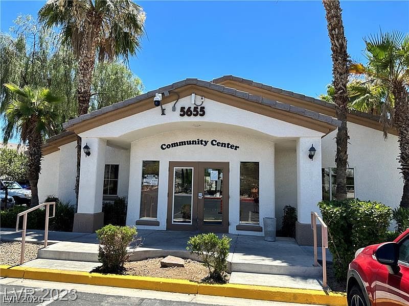 5655 E Sahara Ave Unit 2012