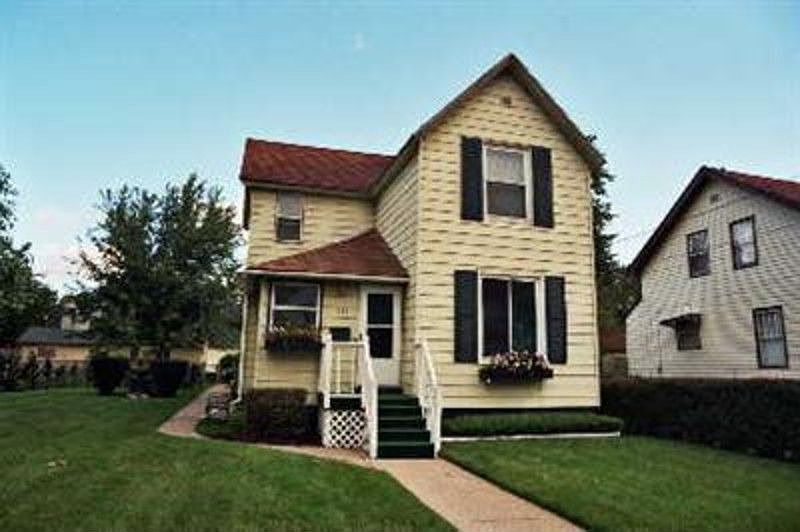 1st image of 941 Oakdale St SE