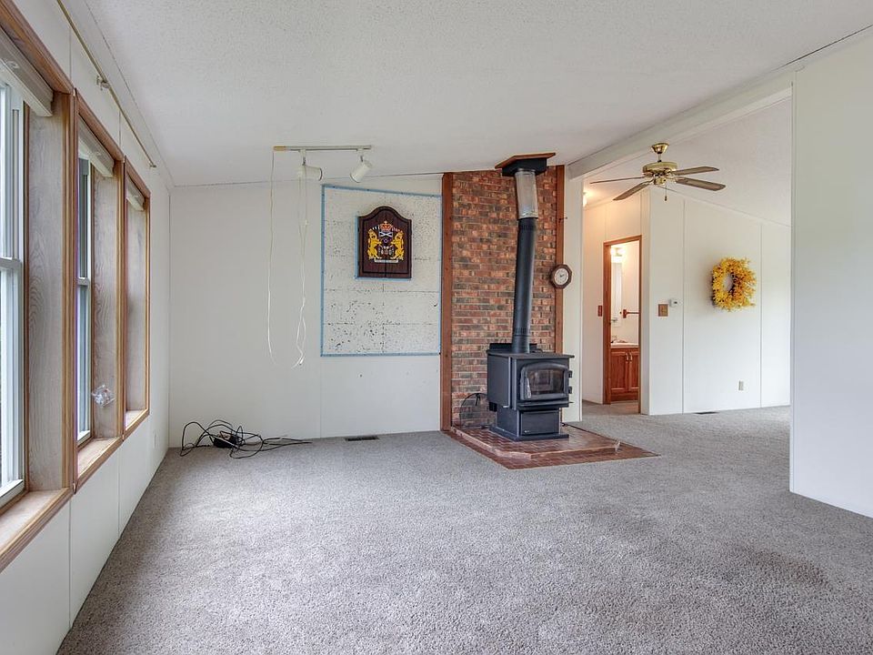 5446 Quarterline Rd, Kewadin, MI 49648 Zillow