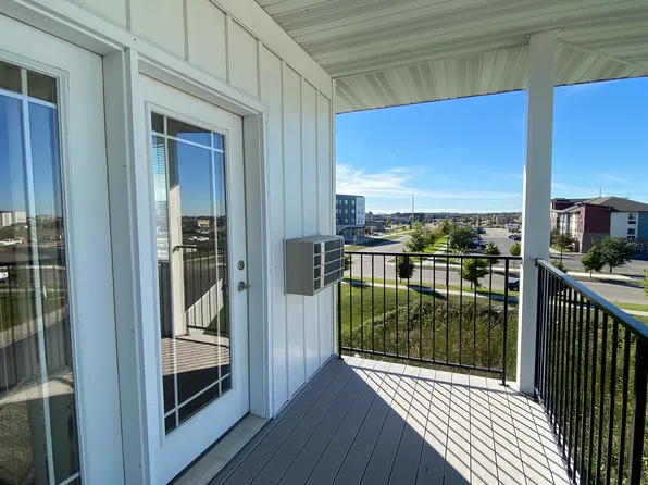 Amber Pointe Apartments