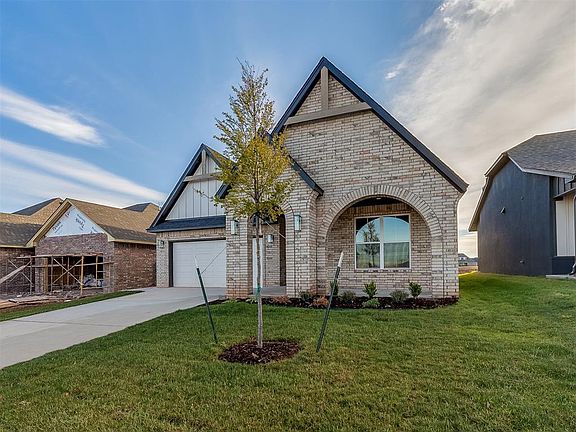 3rd image of 18448 Autumn Grove Dr