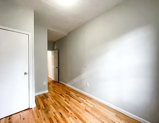 Rented by Keller Williams NYC | media 19