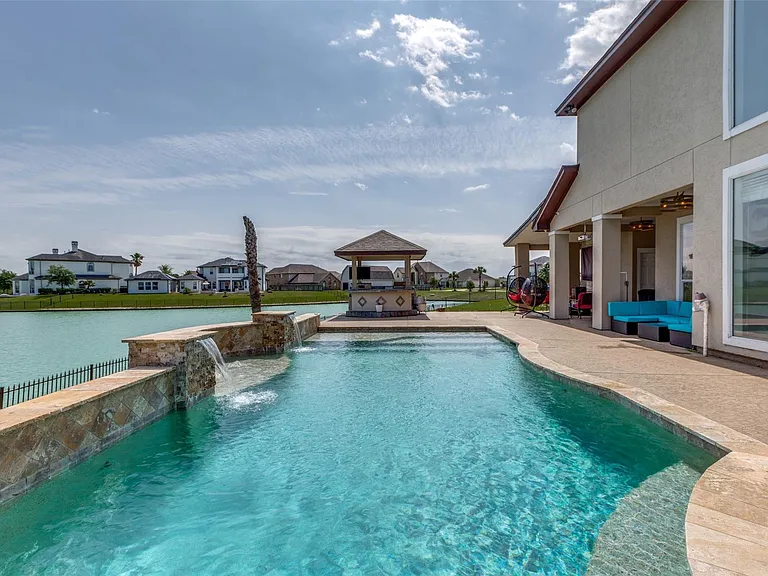 8 Cypress Point Ct — Photo 21