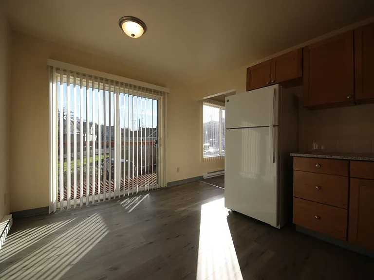 616 Molalla Ave — Photo 11
