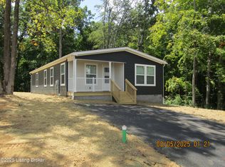 321 W Spring St, Radcliff, KY 40160