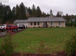 250 Brown St, Glide, OR 97443
