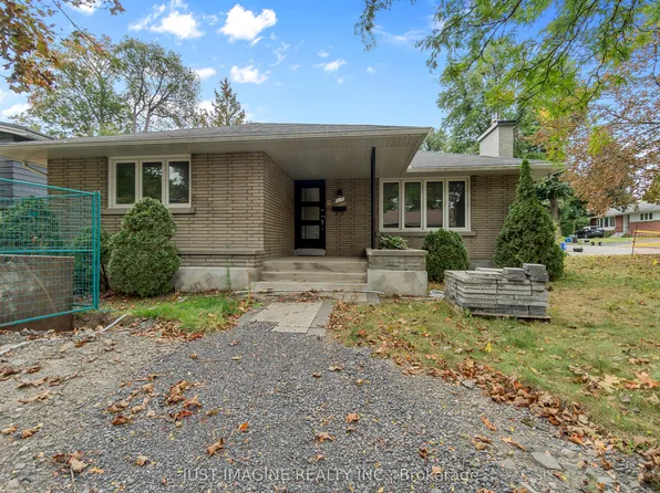 286 Clare St, Ottawa, ON K1Z 7E4