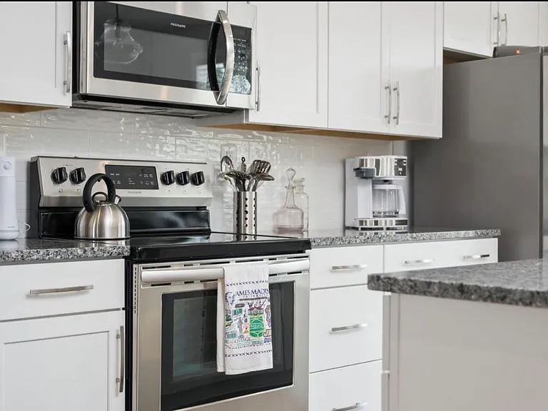 4413 Alston St — Photo 31