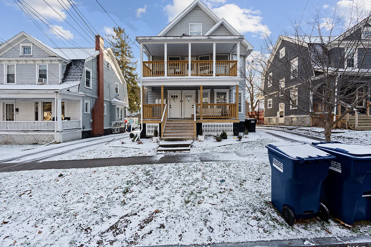 Building Photo - 122-124 Redfield Pl