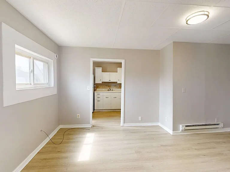 2550 Elyria Ave — Photo 39