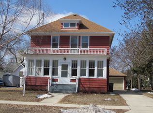 245 Maple Ave, Juneau, WI 53039