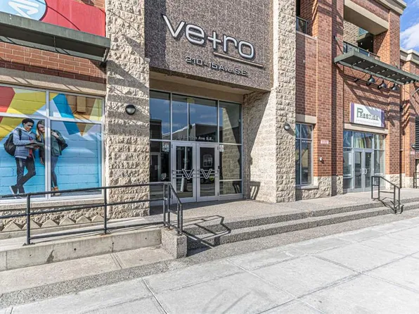 210 S 15th Ave SE #3206, Calgary, AB T2G 0B5