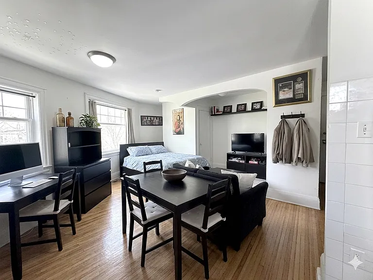 15 Hubbard Blvd #21 — Photo 3