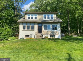 705 Country Club Rd, Phoenixville, PA 19460