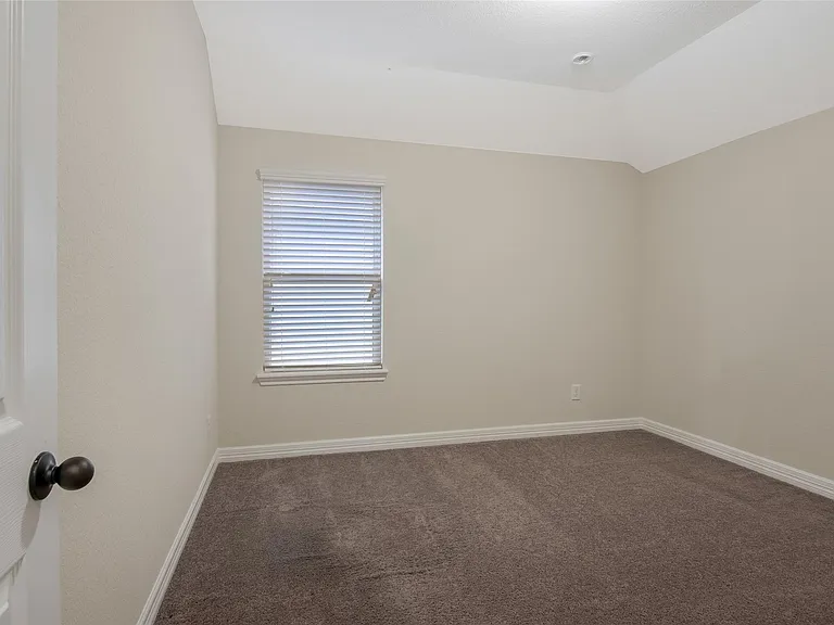 10823 Paula Bluff Ln — Photo 32