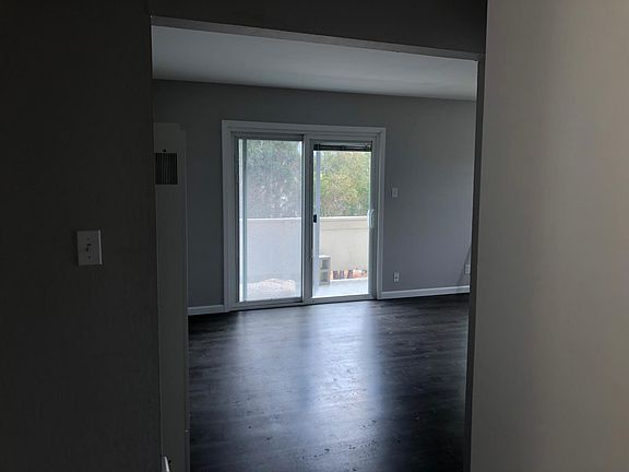 5th image of 844 Edgehill Dr APT 6