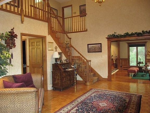 2 Story Entry Foyer