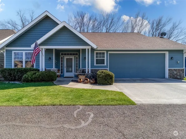 900 SE Parkside Place, College Place, WA 99324