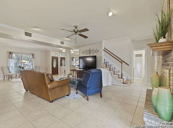 5th image of 12806 Chateau Forest Ln