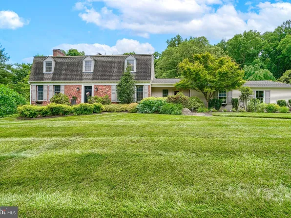 7 Clipping Tree Ln, Cockeysville, MD 21030