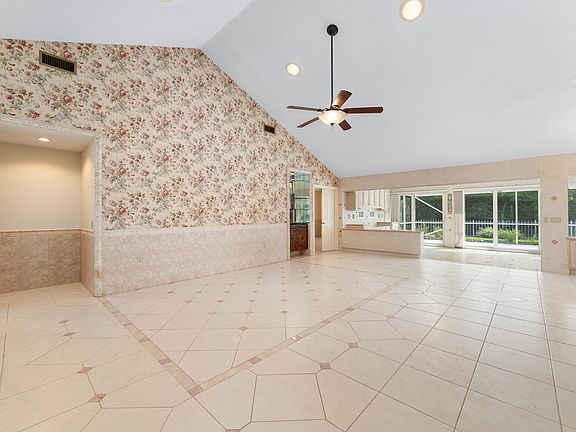 3rd image of 2368 Saratoga Bay Drive